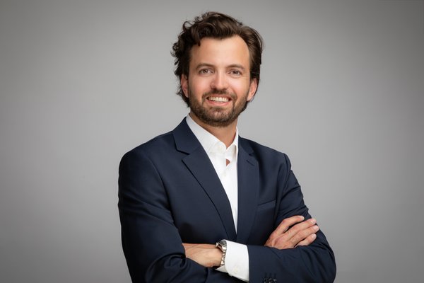 daniel bürge, Operationsleiter auf Zeit, Porträt.